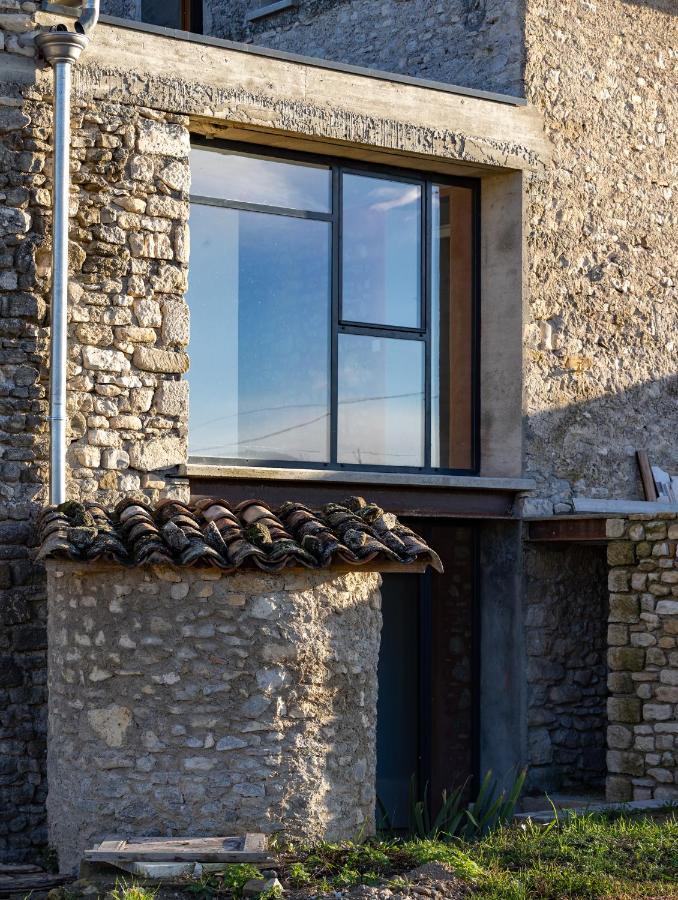 Gite La Mosaique Dauphin エクステリア 写真